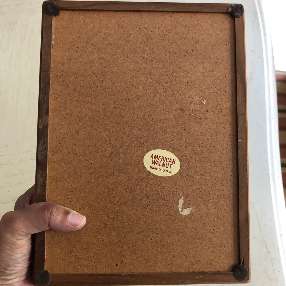 Vintage American Walnut Incolay Stone Duck Embossed Lid Wood Box
